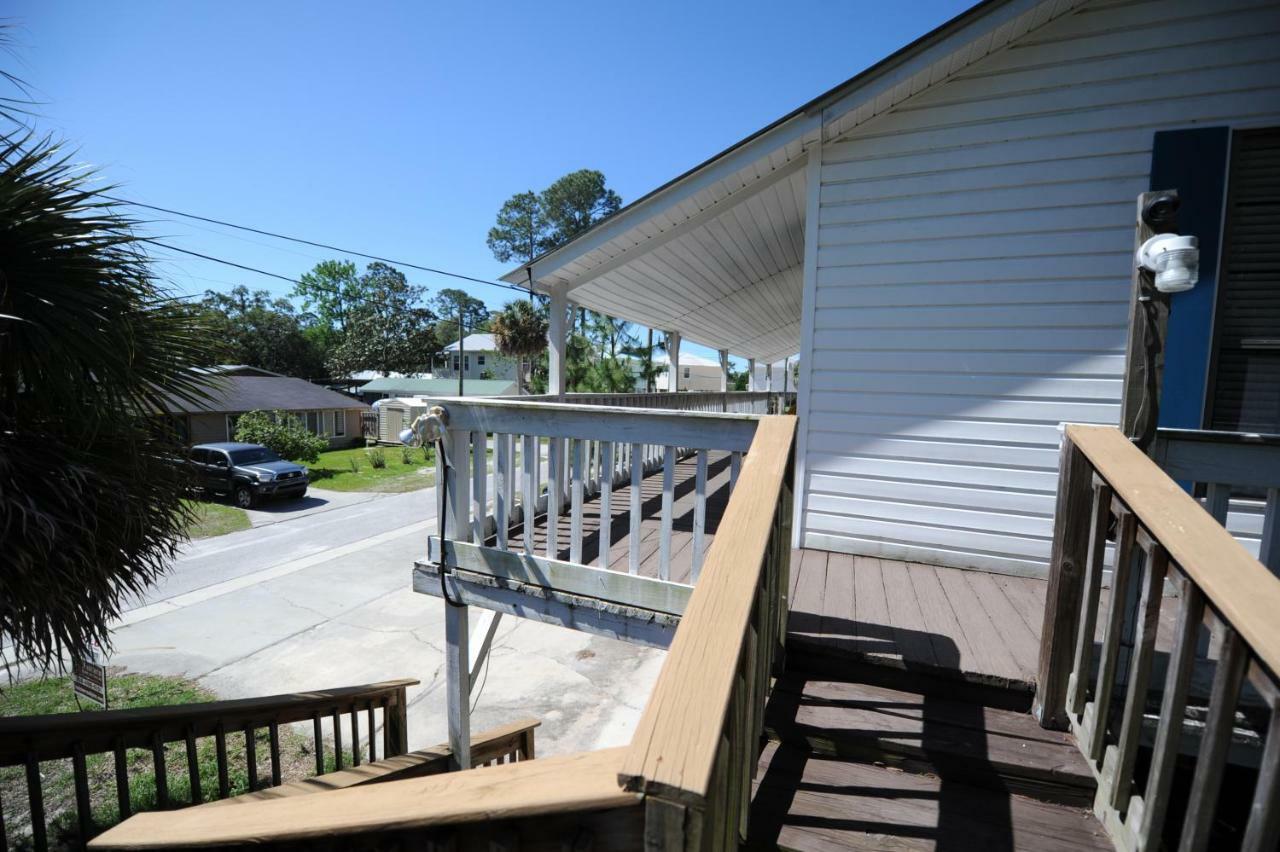 Lower Suwannee Old Town Exterior photo