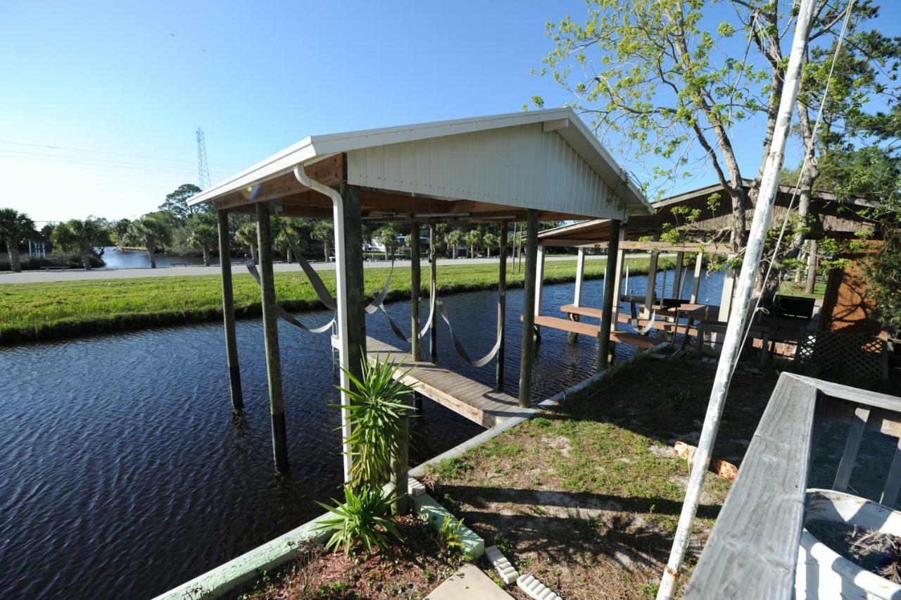 Lower Suwannee Old Town Exterior photo