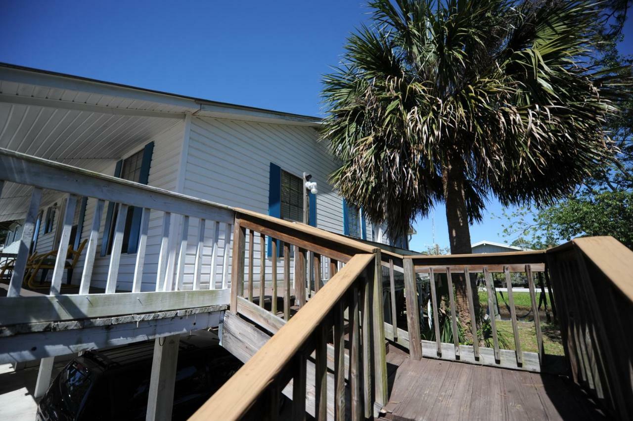 Lower Suwannee Old Town Exterior photo