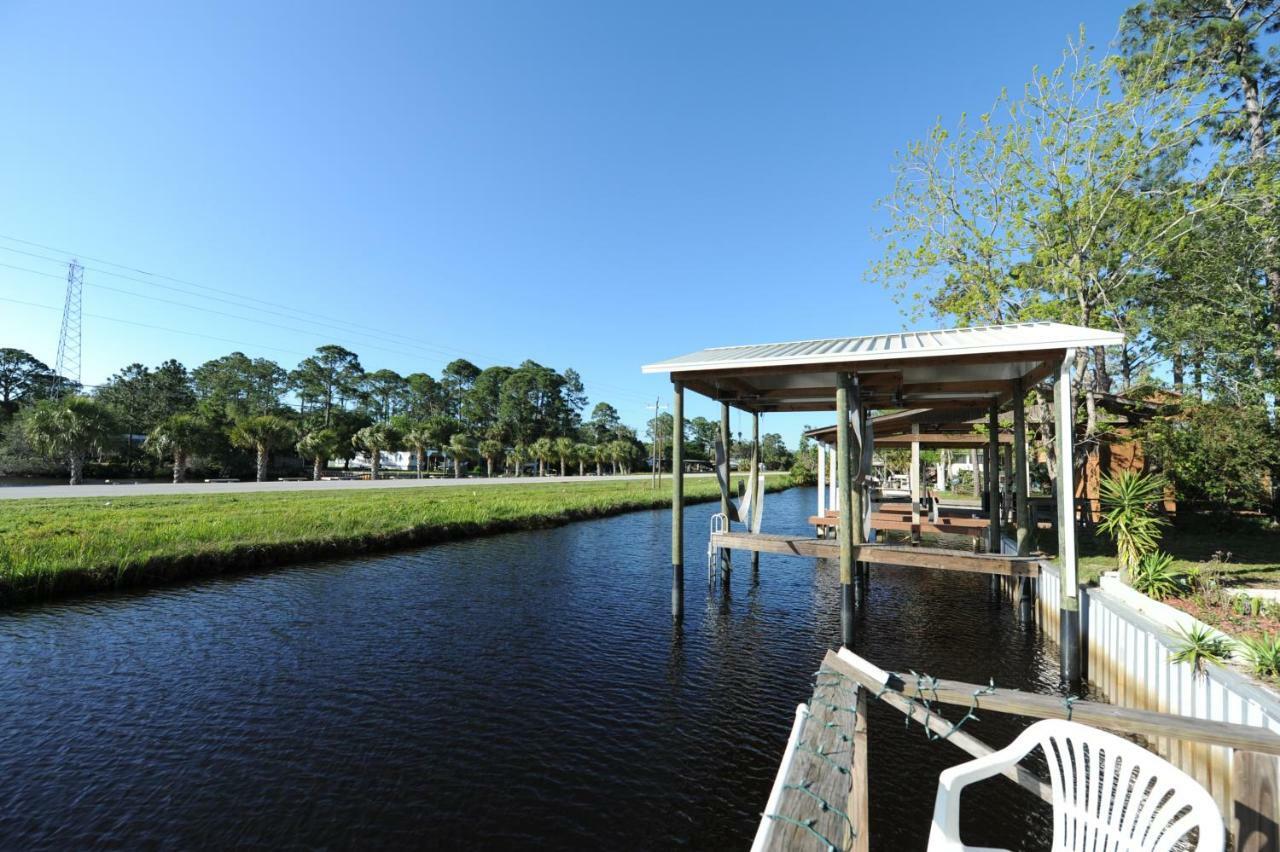 Lower Suwannee Old Town Exterior photo